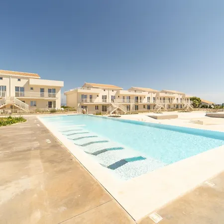 Guesthost - Borgo 84 - Nido Sul Mare 아파트 마르자메미